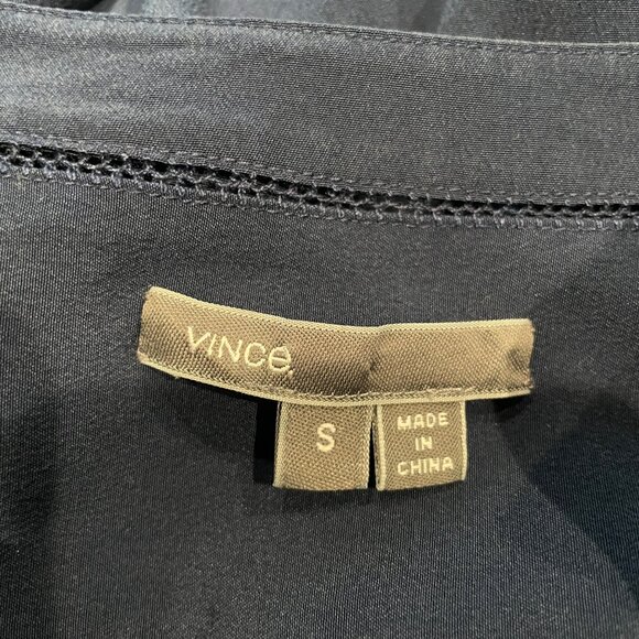 Vince Women's Sz S Navy Blue 100% Silk Shift Dress Relaxed Short Sleeves V-Neck - Picture 2 of 9